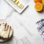 Comfy Package [300 Pack] Heavyweight Disposable Clear Plastic Knives - Image 4